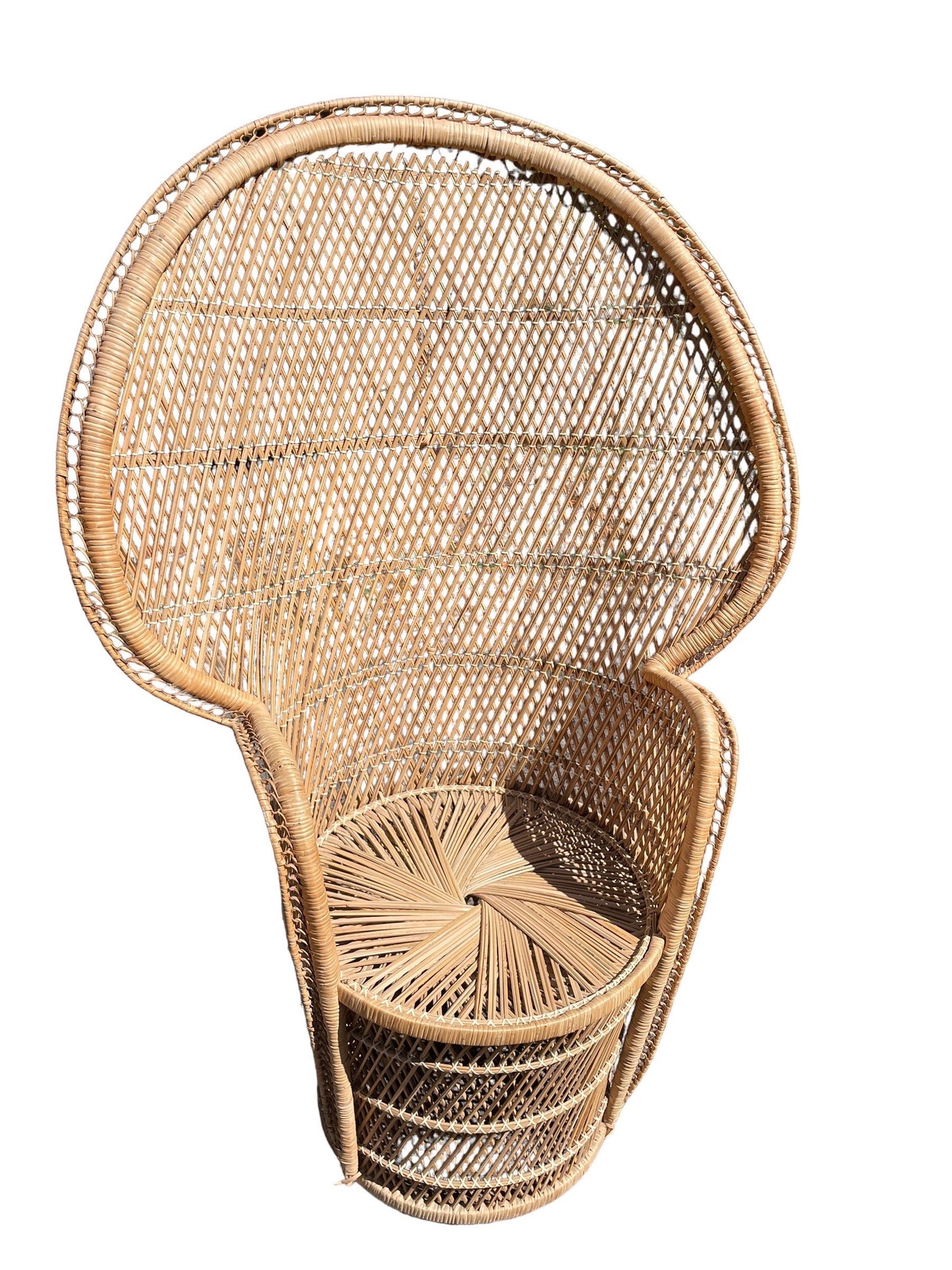 Iconic Peacock Chair Bohemian Wicker Emanuelle Peacock Chair Balloon Back Armchair Palm Beach Vintage Charm