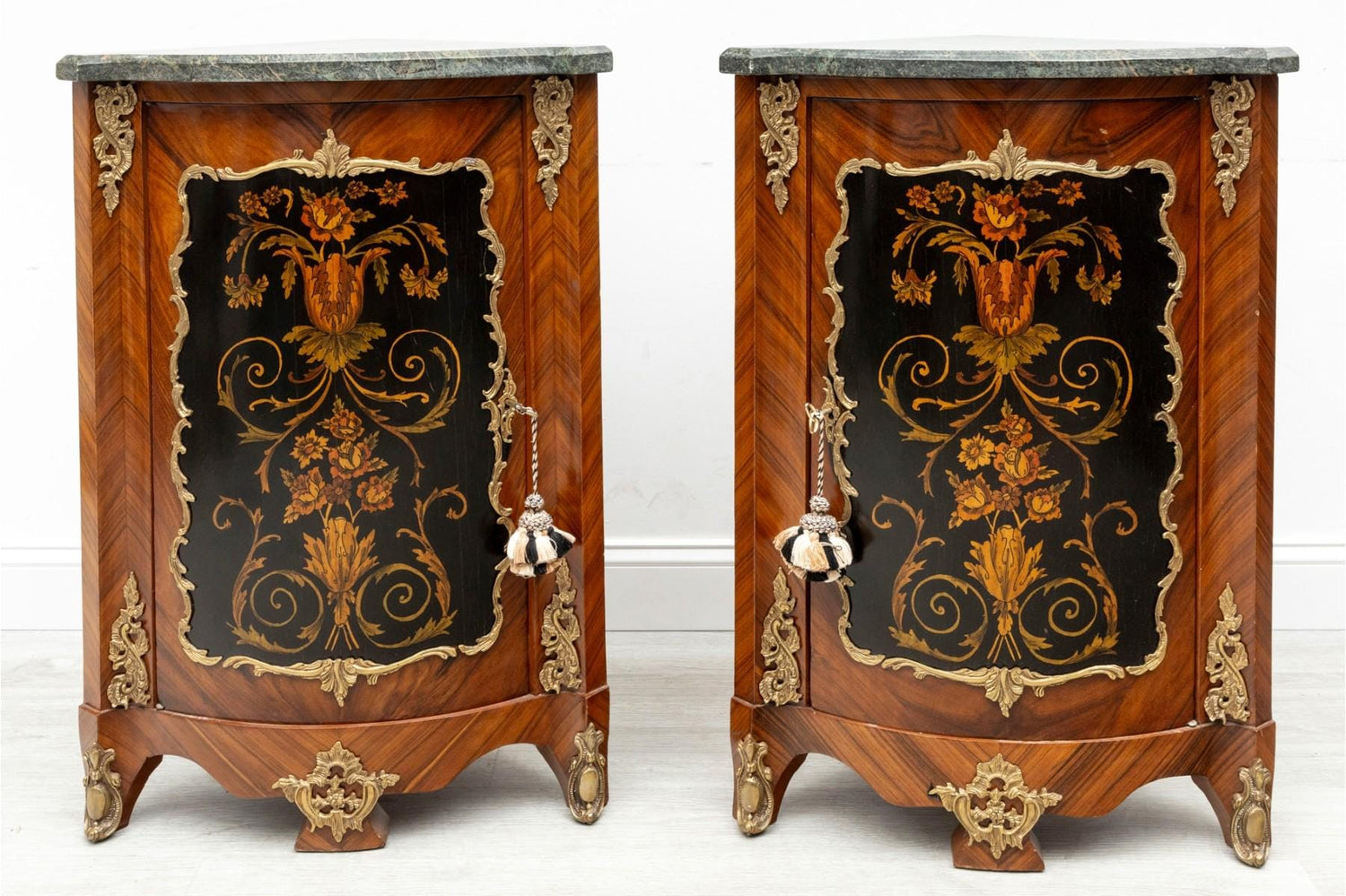 STORAGE FURNITURE